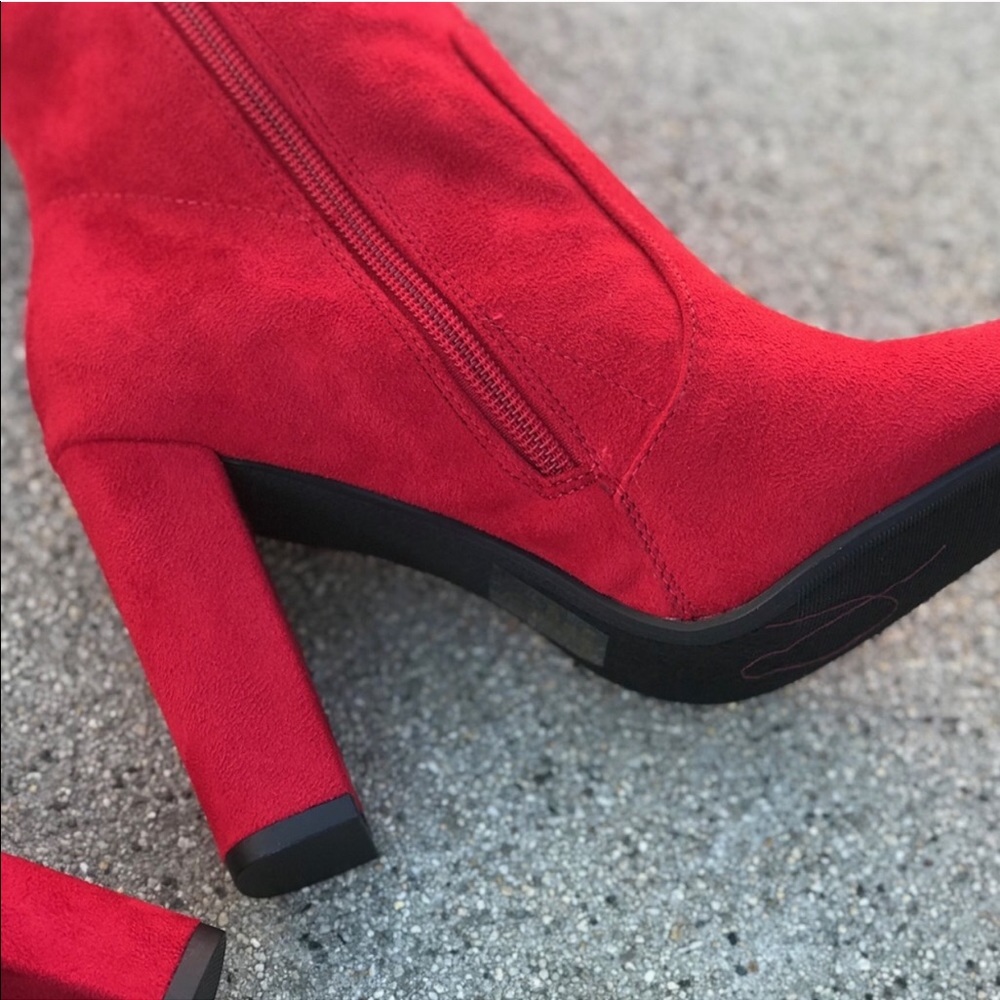 1 Left Soda Red Faux Suede Knee High Heeled Boot - Picture 5 of 5